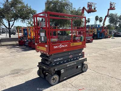 2016 Skyjack SJIII-3219 19’ Electric Scissor Lift Mobile Aerial Platform bidadoo