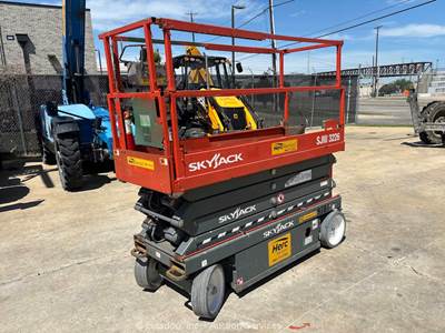 2019 Skyjack SJIII-3226 26' Electric Scissor Lift Mobile Platform -Parts/Repair