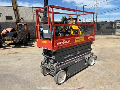 2018 Skyjack SJIII-3226 26' Electric Scissor Lift Mobile Platform -Parts/Repair