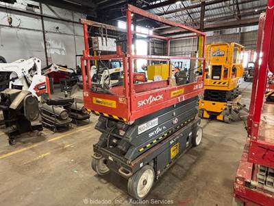 2018 Skyjack SJIII-3226 26’ Electric Scissor Lift Aerial Platform -Parts/Repair