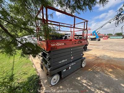 2017 Skyjack SJIII 4740 40’ Electric Scissor Lift Aerial Manlift -Parts/Repair