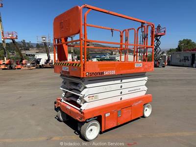 2017 Snorkel S4732E 32' Electric Scissor Lift Manlift Aerial Platform bidadoo