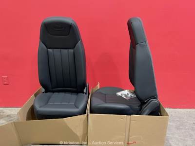Lot of (2) Paccar Peterbilt Semi Truck Tractor Air Ride Seats bidadoo -New