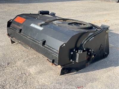 2025 Blue Diamond 72" PICKUP BROOM SERIES 2 72" Pickup Broom Skid Steer bidadoo