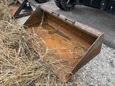 2023 Bobcat 7272679 68" Skid Steer Loader Bucket Cutting Edge Attachment bidadoo