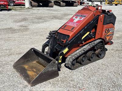 2017 Ditch Witch SK600 Stand-on Skid Steer Track Loader Aux Hyd Kubota bidadoo