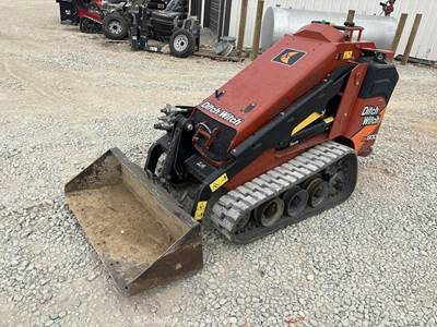 2022 Ditch Witch SK800 Mini Skid Steer Track Loader Crawler Kubota Aux bidadoo