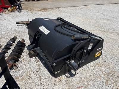 2024 Erskine 901028 Hydraulic Driven Sweeper Skid Steer Attachment bidadoo