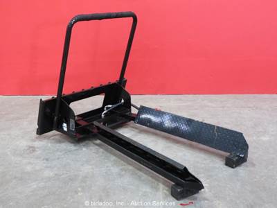 GIYI GY-HCF57 57" Horizontal Clamp Fork Hyd Skid Steer Attachment bidadoo -New