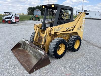 Gehl SL5635 SXT Compact Skid Steer Wheel Loader Turbo Bucket Aux Hyd bidadoo
