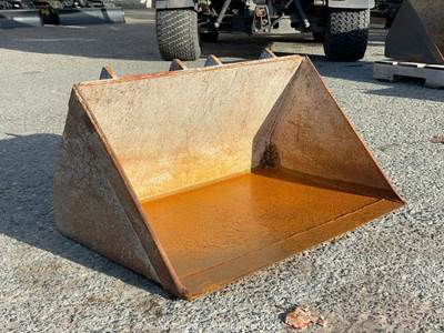 2016 Sherpa Flat Edge Bucket 32" Skid Steer Wheel Loader Attachment bidadoo