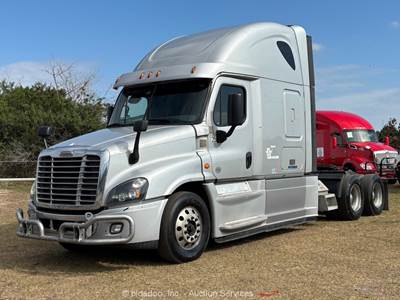2020 Freightliner CA125SLP T/A Sleeper Semi Truck Tractor Cummins A/T bidadoo