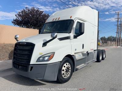 2018 Freightliner Cascadia T/A Sleeper Truck Tractor Detroit DD15 A/T bidadoo