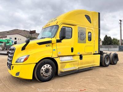 2020 Freightliner Cascadia T/A Sleeper Truck Tractor Detroit DD 15 A/T bidadoo