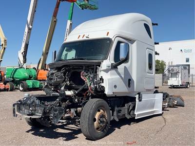 2019 Freightliner Cascadia Sleeper Truck Tractor Cab & Chassis -Parts/Repair