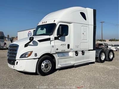 2018 Freightliner Cascadia T/A Sleeper Cab Truck Tractor Detroit DD15 bidadoo