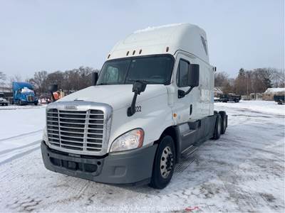 2017 Freightliner Cascadia T/A Sleeper Semi Truck Tractor Detroit A/T bidadoo