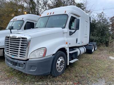 2015 Freightliner Cascadia T/A Sleeper Truck Tractor Detroit bidadoo -Repair