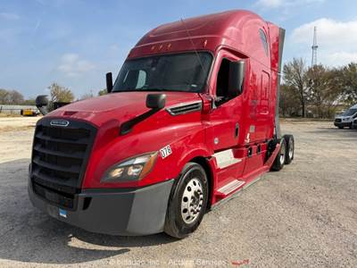 2019 Freightliner Cascadia T/A High-Roof Sleeper Semi Truck Tractor DD15 bidadoo