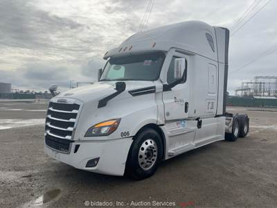 2022 Freightliner Cascadia T/A Sleeper Truck Tractor Detroit DD15 A/T bidadoo