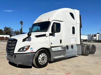 2020 Freightliner Cascadia T/A Sleeper Truck Tractor Detroit DD15 A/T bidadoo