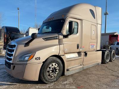 2021 Freightliner Cascadia T/A Sleeper Truck Tractor Detroit DD15 A/T bidadoo