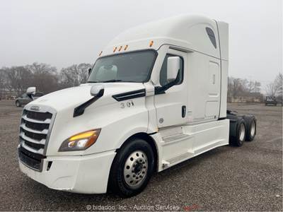 2022 Freightliner Cascadia T/A Sleeper Truck Tractor Detroit DD15 A/T bidadoo