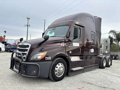 2021 Freightliner Cascadia T/A Sleeper Truck Tractor Detroit DD15 A/T bidadoo