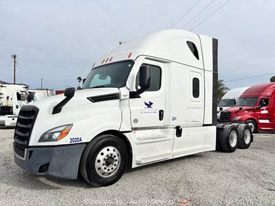 2023 Freightliner Cascadia High Roof T/A Sleeper Semi Truck Tractor A/T bidadoo