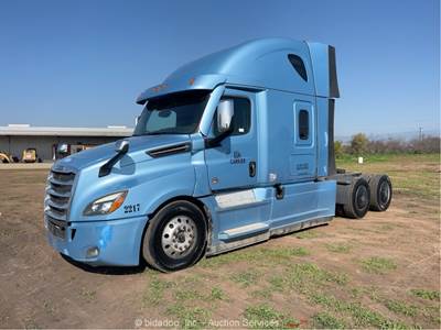 2023 Freightliner Cascadia T/A Sleeper Truck Tractor Detroit DD15 A/T bidadoo