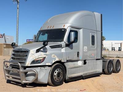 2021 Freightliner Cascadia T/A Sleeper Truck Tractor Detroit APU A/T bidadoo