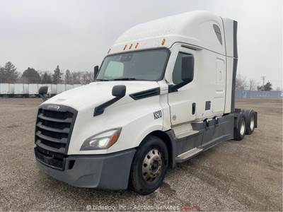 2023 Freightliner Cascadia T/A Sleeper Truck Tractor Detroit DD15 A/T bidadoo