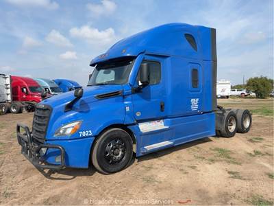 2022 Freightliner Cascadia Sleeper Truck Tractor Detroit DD15 A/C A/T bidadoo