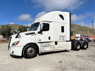 2020 Freightliner Cascadia T/A High Roof Sleeper Truck Tractor DD15 A/T bidadoo