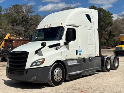 2019 Freightliner Cascadia T/A Sleeper Truck Tractor Detroit DD15 A/T bidadoo