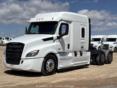 2019 Freightliner Cascadia T/A Semi Sleeper Truck Tractor APU DD15 M/T bidadoo
