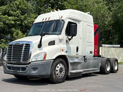 2018 Freightliner Cascadia T/A Sleeper Truck Tractor Detroit DD15 A/T bidadoo