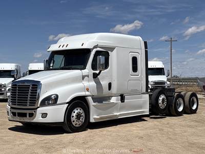 2018 Freightliner Cascadia Tri/A Sleeper Semi Truck Tractor DD15 18 Spd bidadoo