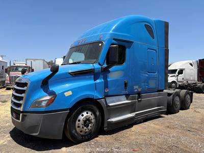 2021 Freightliner Cascadia T/A High Roof Sleeper Truck Tractor DD15 A/T bidadoo