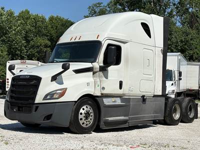 2019 Freightliner Cascadia Sleeper Truck Tractor Detroit DD15 bidadoo -Repair
