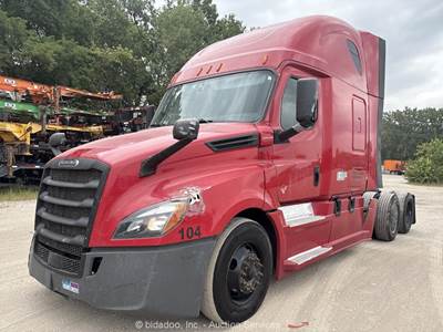 2020 Freightliner Cascadia T/A Sleeper Truck Tractor Detroit DD15 A/T bidadoo