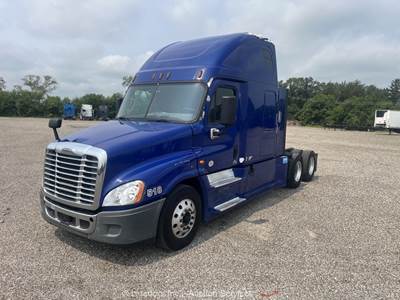 2019 Freightliner Cascadia T/A Sleeper Semi Truck Tractor Detroit A/T bidadoo
