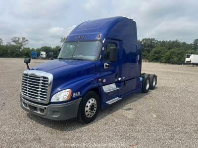 2019 Freightliner Cascadia T/A Sleeper Semi Truck Tractor Detroit A/T bidadoo