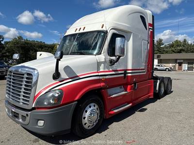 2018 Freightliner Cascadia T/A High Roof Sleeper Truck Tractor DD15 M/T bidadoo