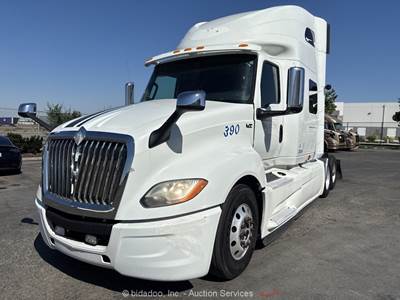 2018 International LT625 T/A Sleeper Semi Truck Tractor Cummins 10 Spd bidadoo