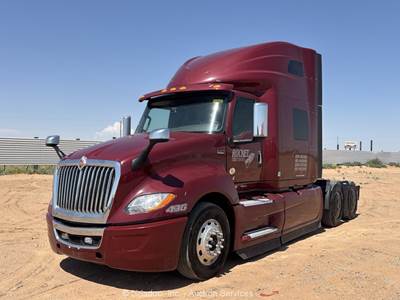 2023 International LT625 T/A Sleeper Truck Tractor Cummins X15 A/C A/T bidadoo