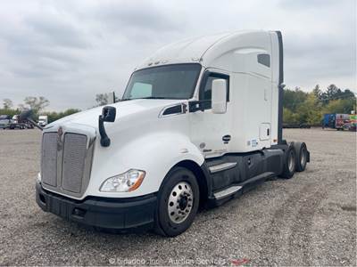 2017 Kenworth T680 T/A Sleeper Truck Tractor Cummins ISX15 APU M/T bidadoo