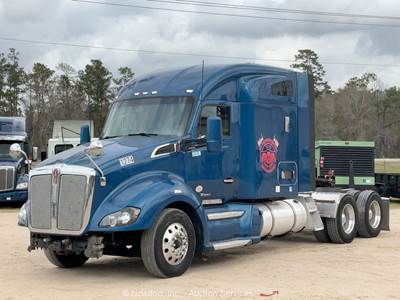 2020 Kenworth T680 T/A Mid Roof Sleeper Cab Semi Truck Paccar MX13 A/T bidadoo