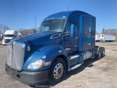 2021 Kenworth T680 T/A 60" Mid Roof Sleeper Truck Tractor A/T A/R bidadoo