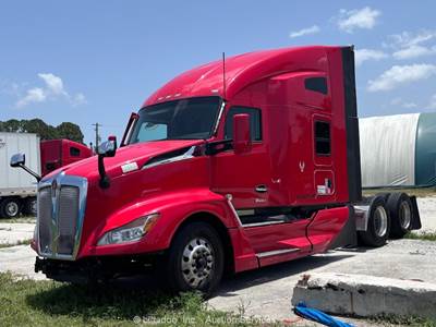 2023 Kenworth T680 T/A Sleeper Semi Truck Tractor A/T Cummins -Parts/Repair